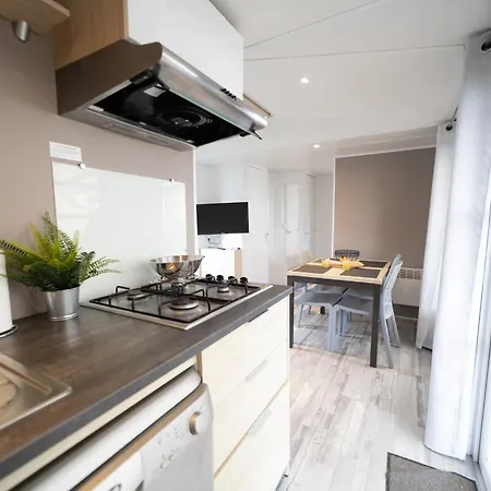 Mobil-home Au Castellas פארק נופש