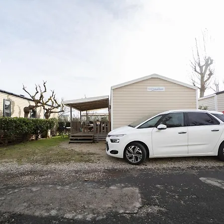 Prázdninový areál Mobil-home Au Castellas *