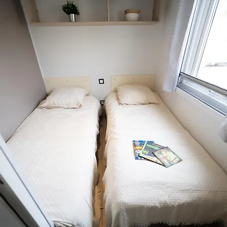 Mobil-home Au Castellas פארק נופש